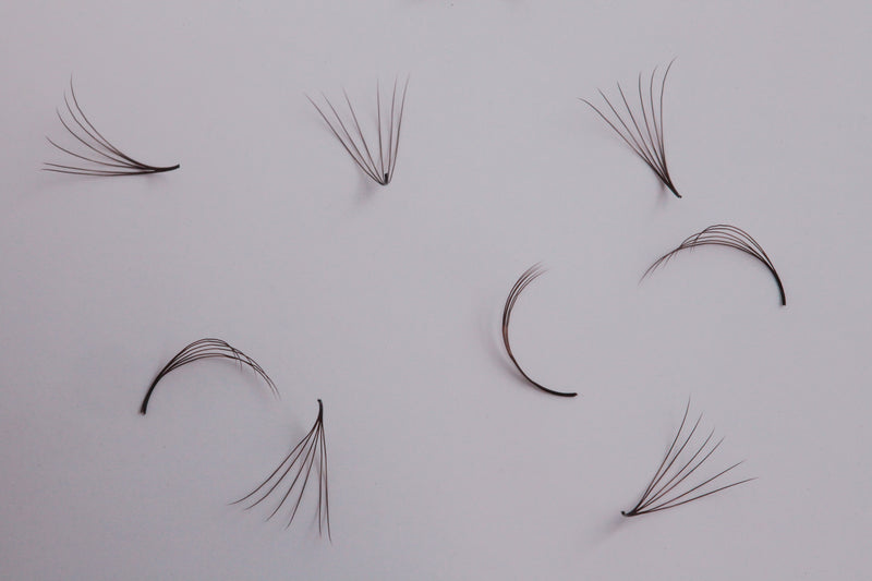 .07 Pro-Made Lashes - BROWN